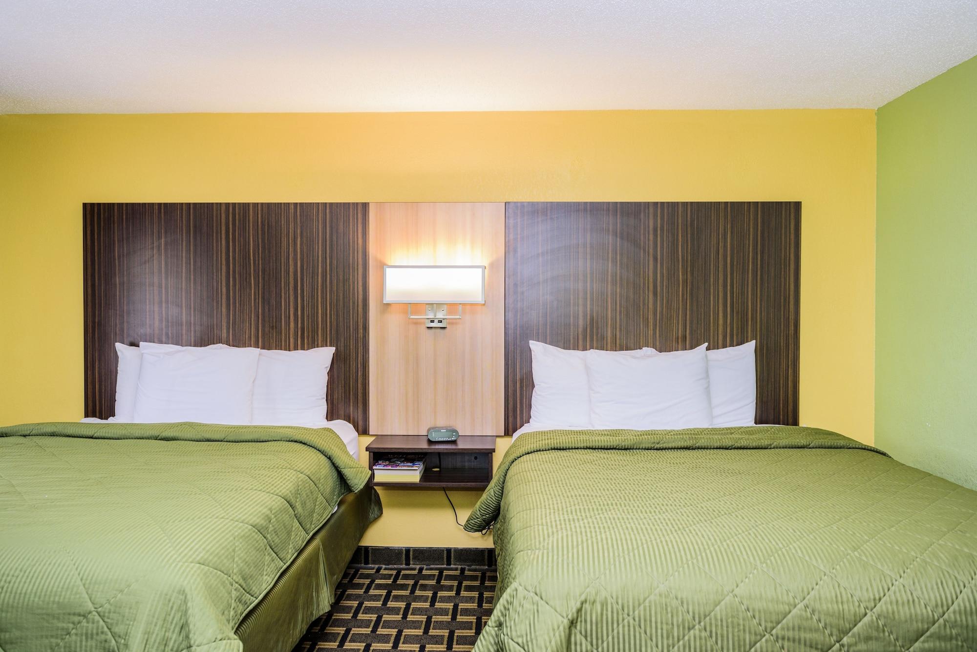 University Manor Inn Буффало Экстерьер фото