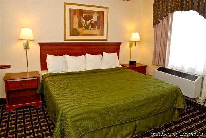 University Manor Inn Буффало Номер фото