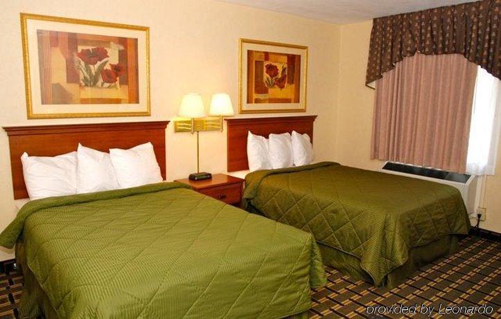 University Manor Inn Буффало Номер фото