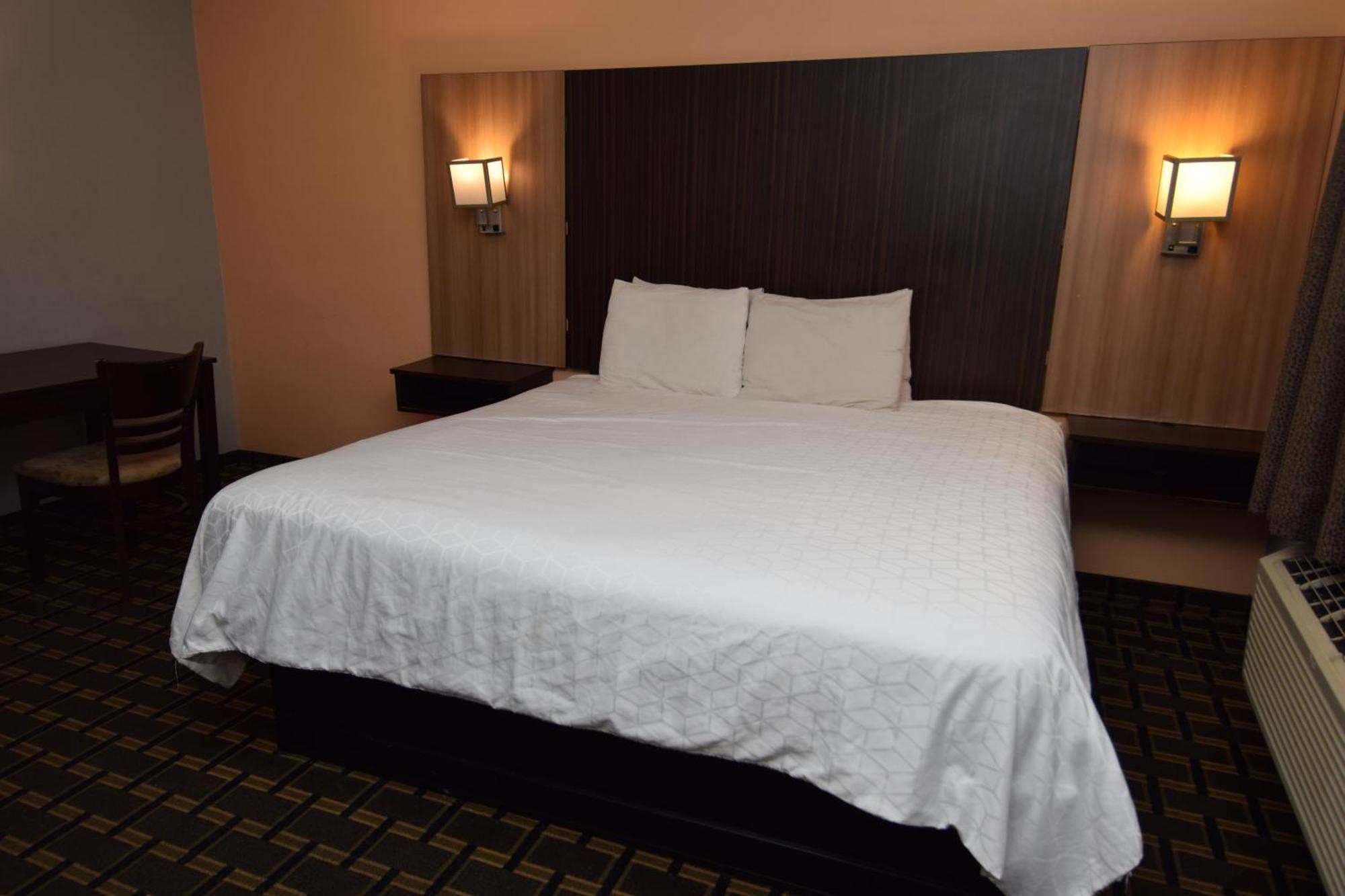 University Manor Inn Буффало Экстерьер фото
