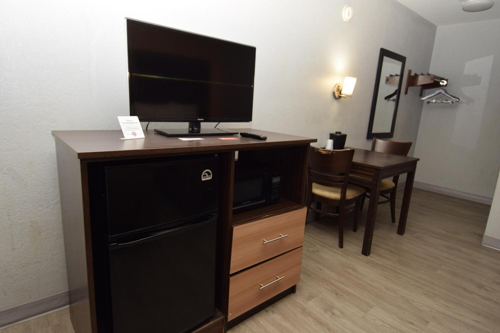 University Manor Inn Буффало Экстерьер фото
